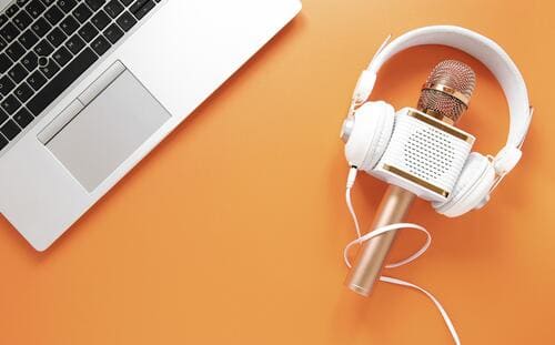 radio-concept-with-headphones-laptop.jpg